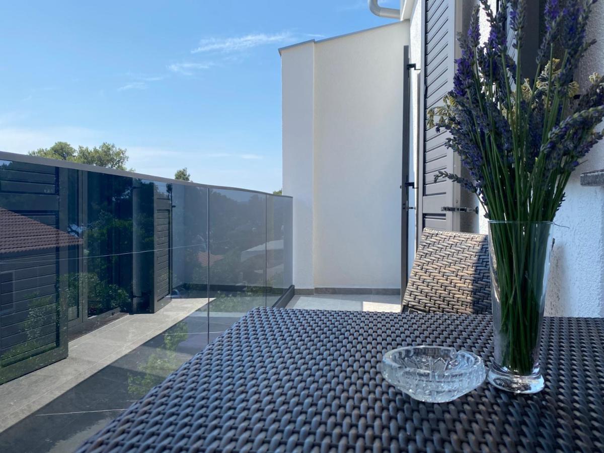 Apartments Tasha Mali Lošinj Eksteriør billede