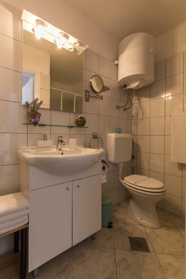 Apartments Tasha Mali Lošinj Eksteriør billede