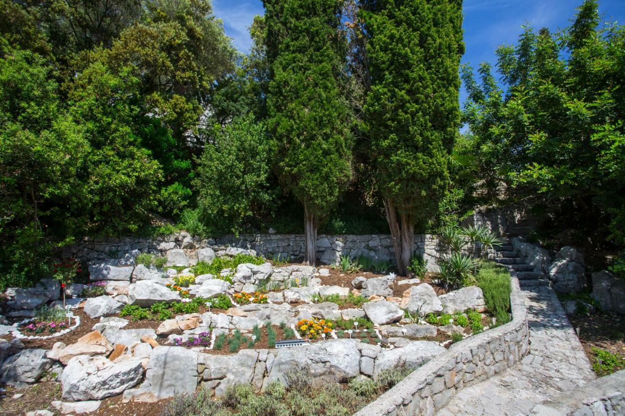 Apartments Tasha Mali Lošinj Eksteriør billede